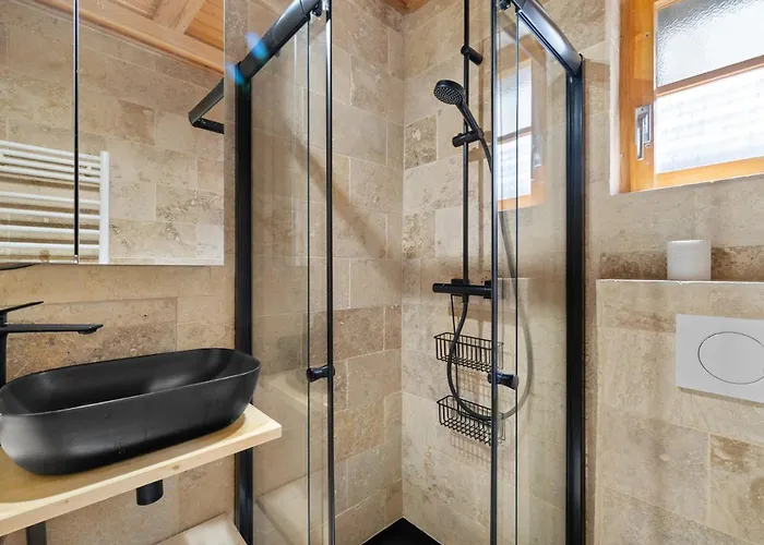 Kool - 8 Pers - Vue, Charme Et Confort Chalet *