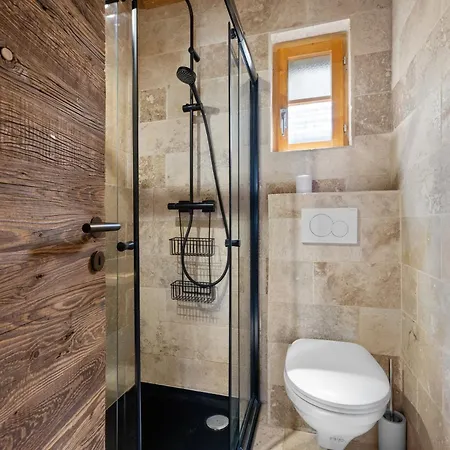 Kool - 8 Pers - Vue, Charme Et Confort Chalet