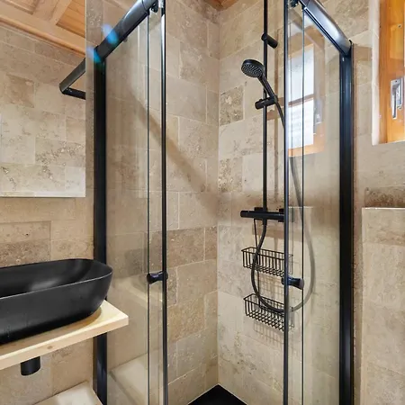 Kool - 8 Pers - Vue, Charme Et Confort Chalet *